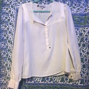 Jennifer Lopez white top 💫 size m
